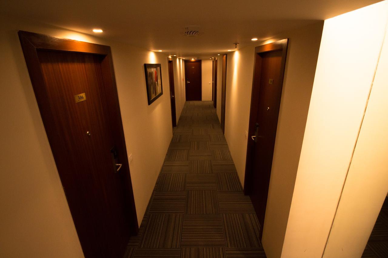 The Maureen Kolkata Exterior photo